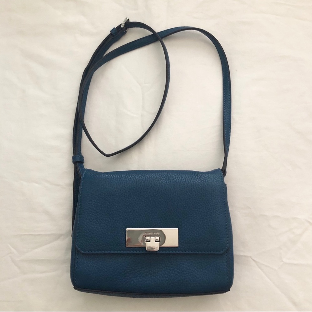 Michael kors womens crossbody purse